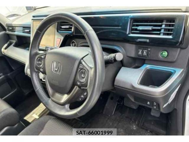 Honda e 2018-05 8071814-2