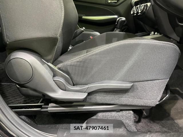 Suzuki SWIFT 2017-10 8072038-6
