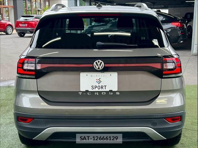 VolksWagen T-CROSS 2020-09 8072446-13