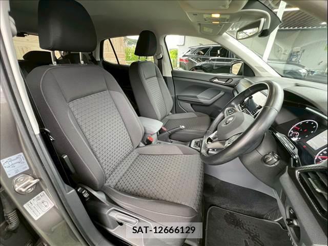 VolksWagen T-CROSS 2020-09 8072446-5