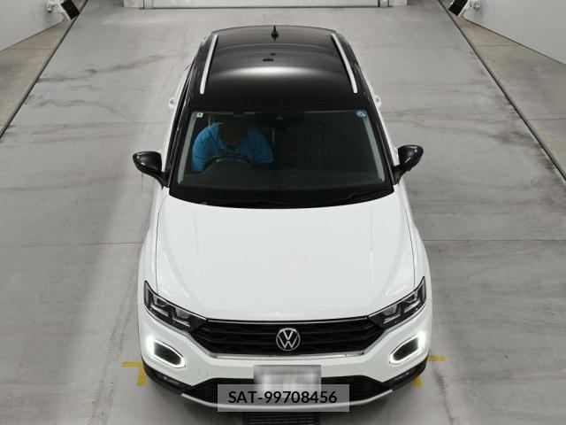 VolksWagen T-ROC 2022-04 8071009-12