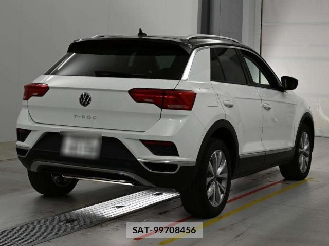VolksWagen T-ROC 2022-04 8071009-6