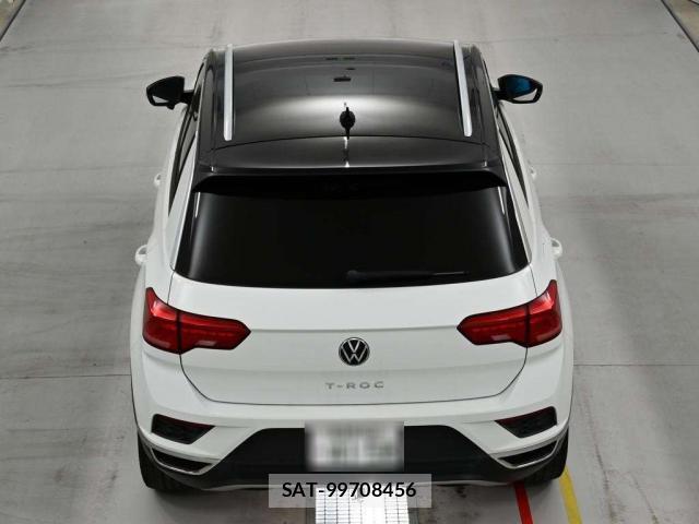 VolksWagen T-ROC 2022-04 8071009-7