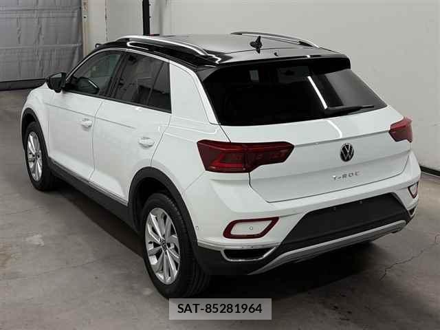 VolksWagen T-ROC 2023-09 8071012-1