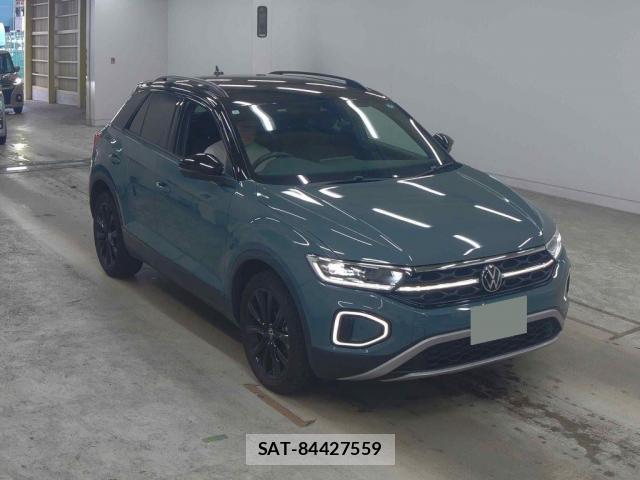 VolksWagen T-ROC 2024-03 8072175-0