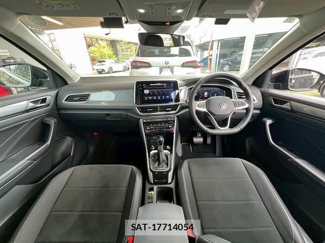 VolksWagen T-ROC 2023-07 8072450-1