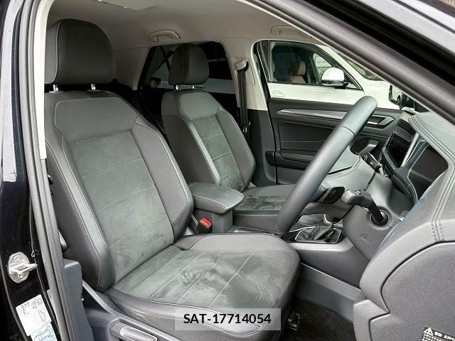 VolksWagen T-ROC 2023-07 8072450-10