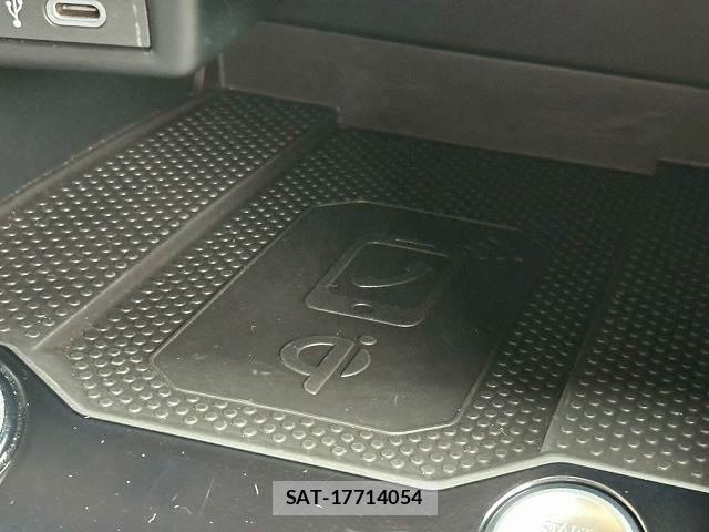 VolksWagen T-ROC 2023-07 8072450-6