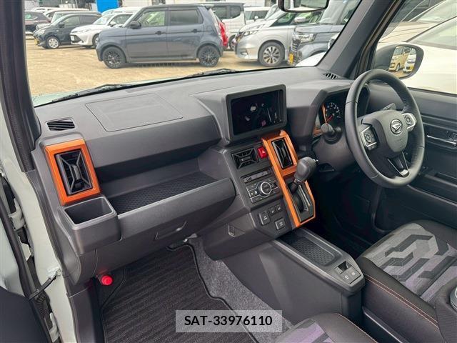 Daihatsu TAFT 2025-04 8072062-3