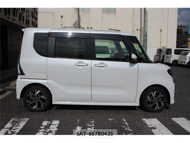 Daihatsu TANTO 2021-12 8070843-3