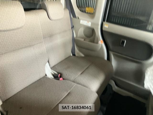 Daihatsu TANTO 2017-06 8071163-6