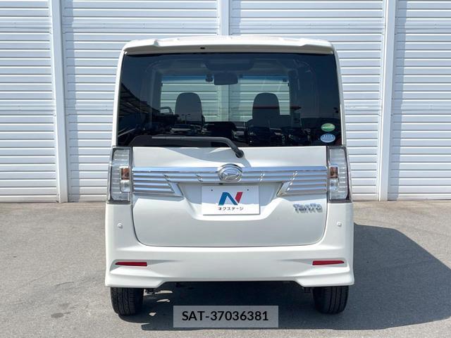 Daihatsu TANTO 2019-06 8071317-16