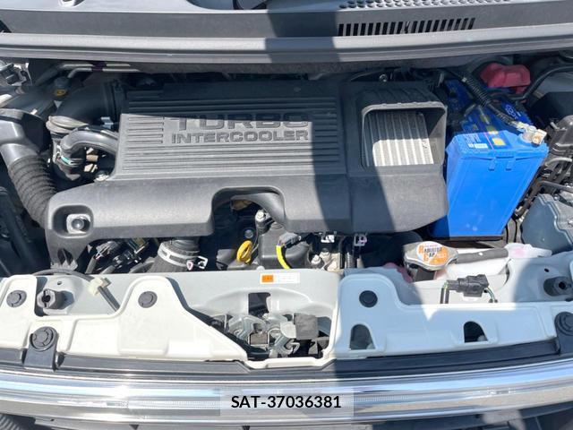 Daihatsu TANTO 2019-06 8071317-18