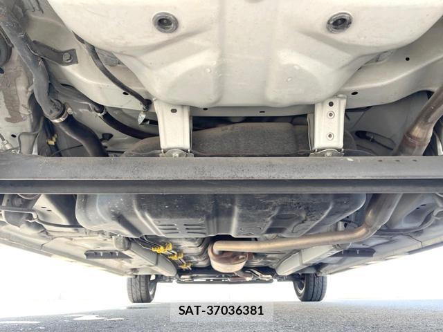 Daihatsu TANTO 2019-06 8071317-19