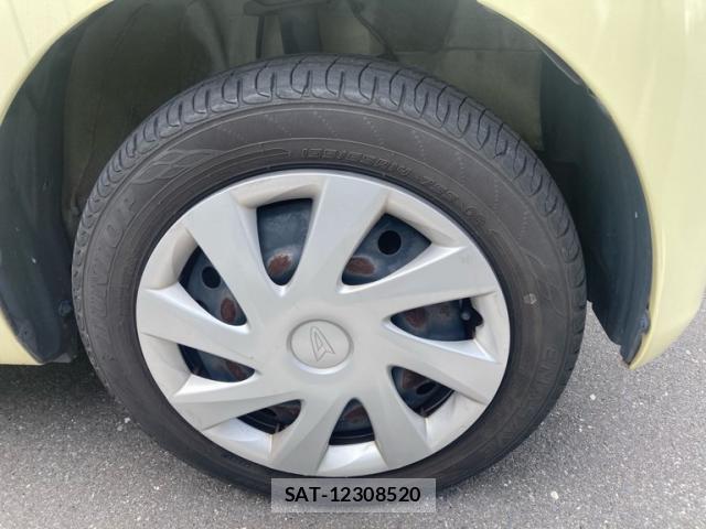 Daihatsu TANTO 2011-07 8071372-2