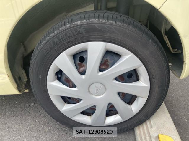 Daihatsu TANTO 2011-07 8071372-3