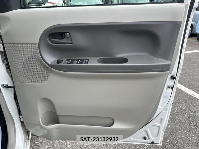 Daihatsu TANTO 2019-04 8071524-14