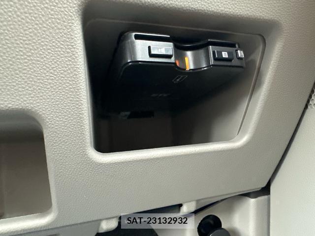 Daihatsu TANTO 2019-04 8071524-3