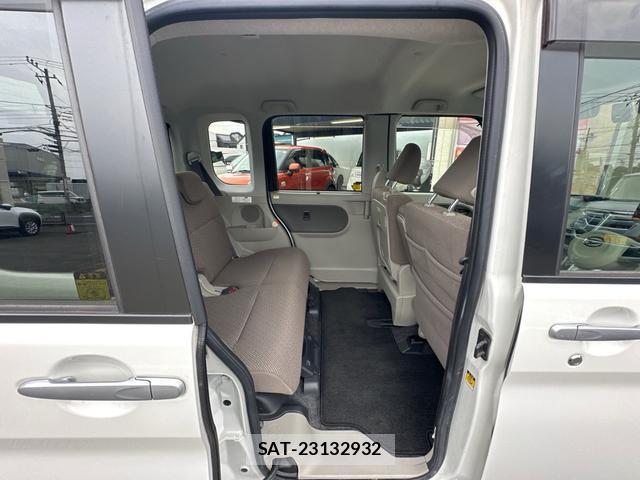 Daihatsu TANTO 2019-04 8071524-9