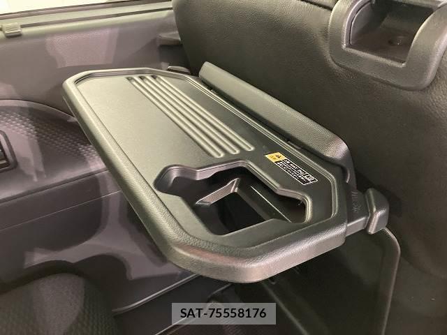 Daihatsu TANTO 2025-11 8071552-8
