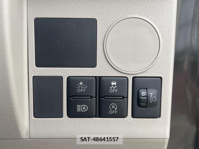 Daihatsu TANTO 2017-12 8072377-6