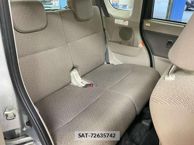 Daihatsu TANTO 2017-04 8072430-10