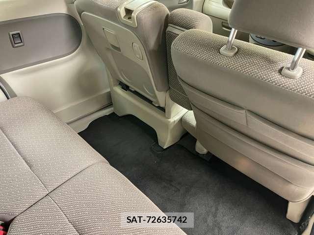 Daihatsu TANTO 2017-04 8072430-11