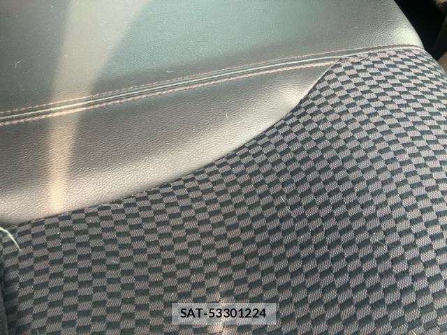 Nissan TIIDA 2010-09 8071295-11