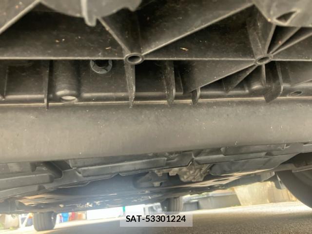 Nissan TIIDA 2010-09 8071295-13