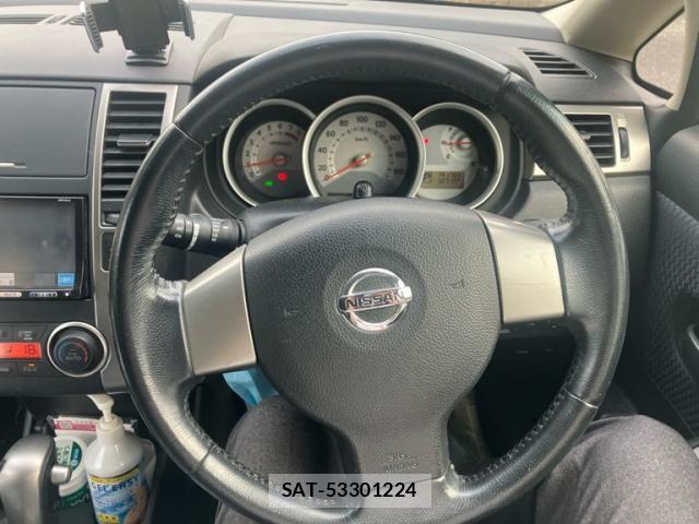 Nissan TIIDA 2010-09 8071295-17