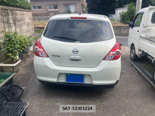Nissan TIIDA 2010-09 8071295-3