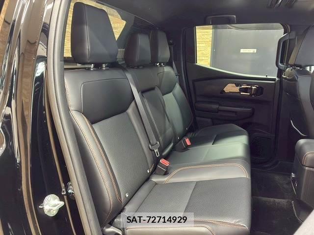 Mitsubishi TRITON 2024-08 8071122-5