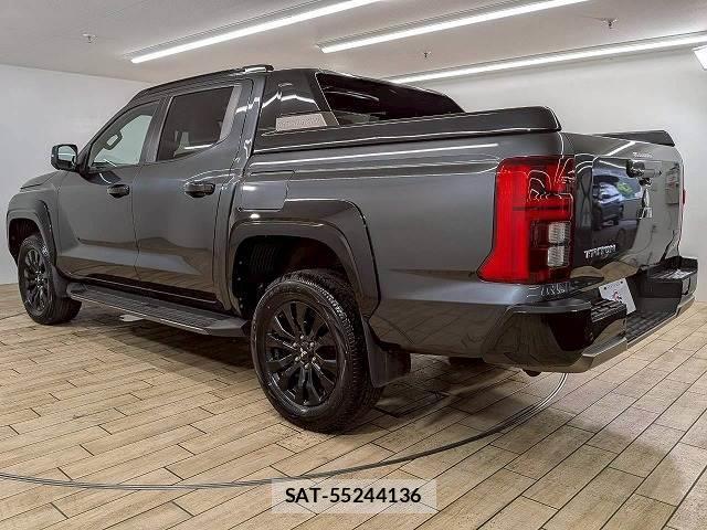Mitsubishi TRITON 2024-02 8072596-15