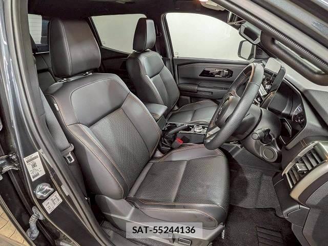 Mitsubishi TRITON 2024-02 8072596-4