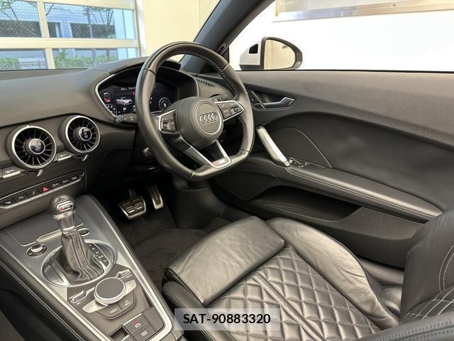 Audi TT ROADSTER 2015-09 8071751-4