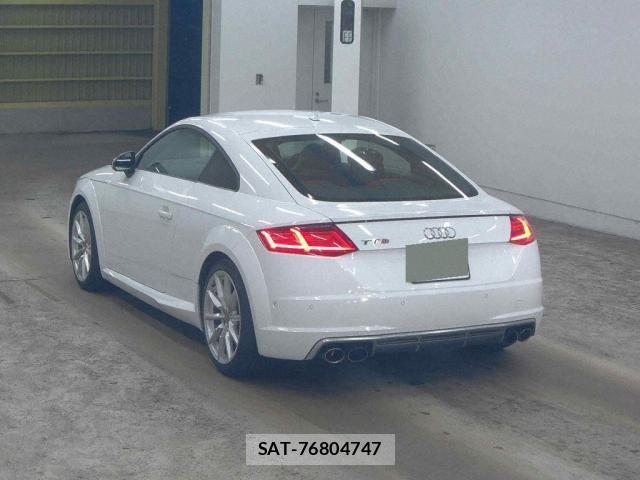 Audi TTS 2015-09 8072176-1