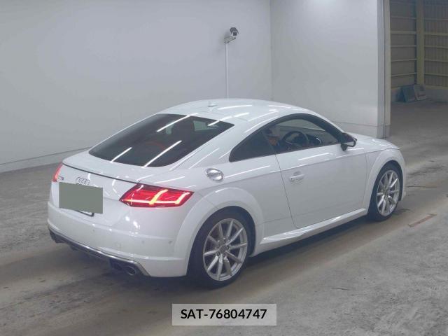 Audi TTS 2015-09 8072176-4