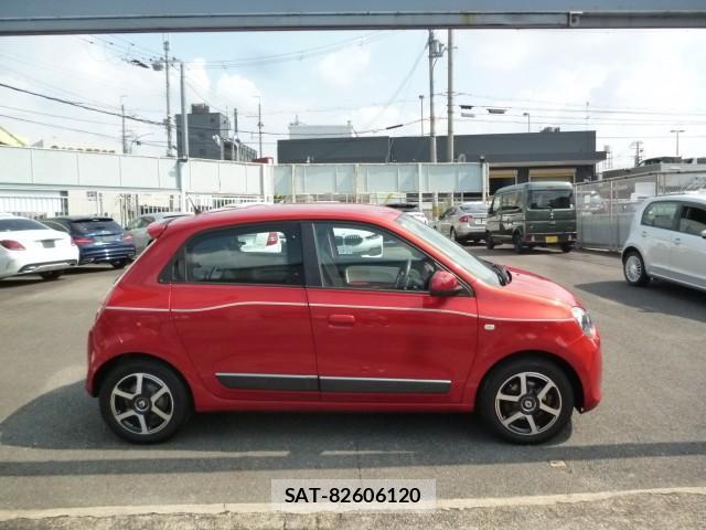 Renault TWINGO 2017-02 8070950-3