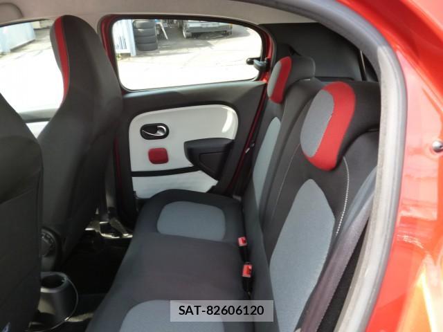 Renault TWINGO 2017-02 8070950-6