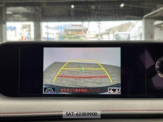 Lexus UX 2019-02 8071034-3