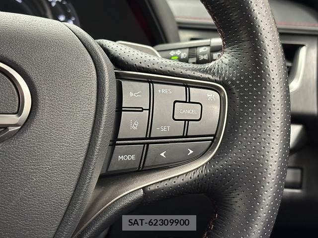 Lexus UX 2019-02 8071034-6