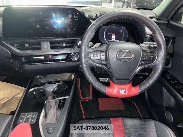 Lexus UX 2023-06 8072186-2
