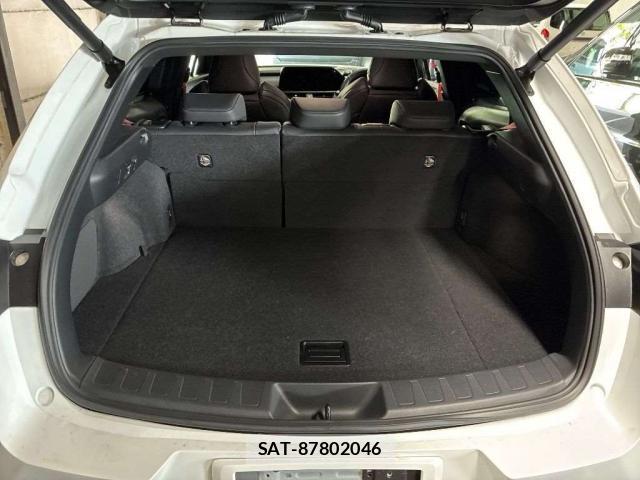 Lexus UX 2023-06 8072186-5