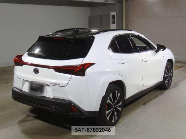 Lexus UX 2023-06 8072186-8