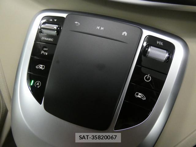 Mercedes Benz V-CLASS 2021-08 8071992-10