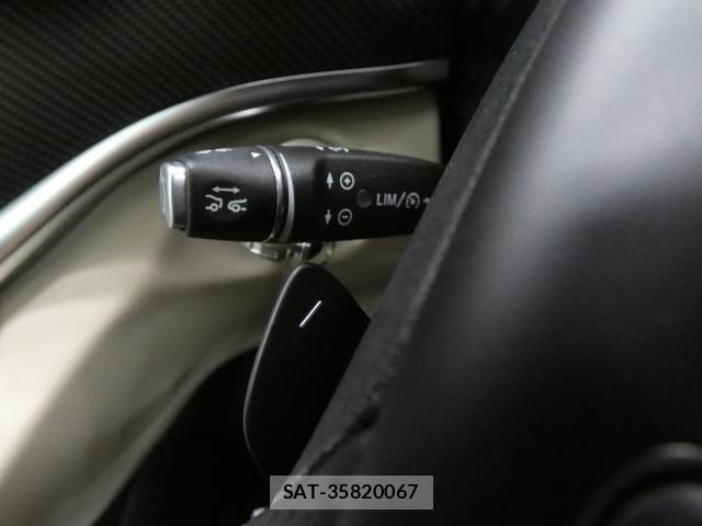 Mercedes Benz V-CLASS 2021-08 8071992-11