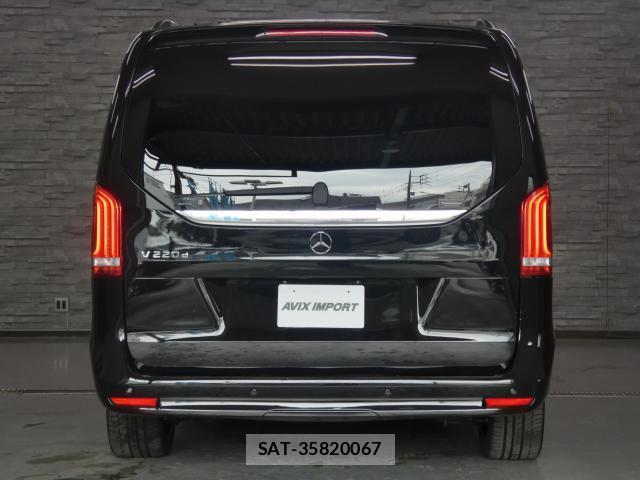 Mercedes Benz V-CLASS 2021-08 8071992-3
