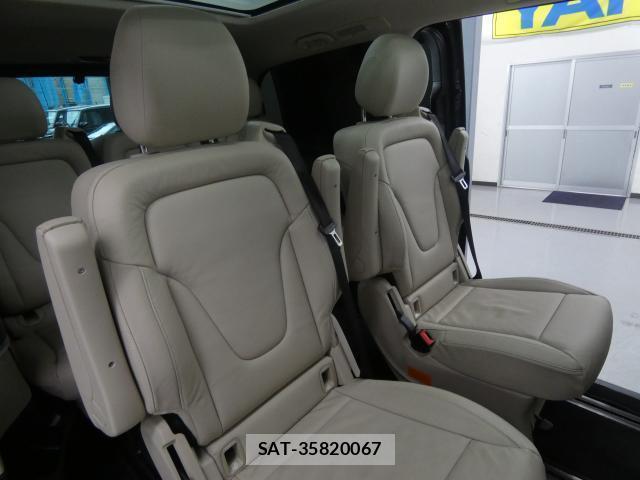 Mercedes Benz V-CLASS 2021-08 8071992-6