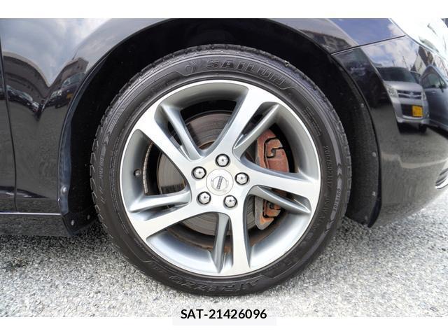 Volvo V40 2016-12 8071858-2