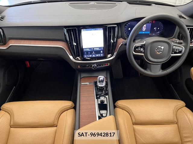 Volvo V60 2023-06 8070908-1